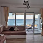 Anastasia House * Haraki